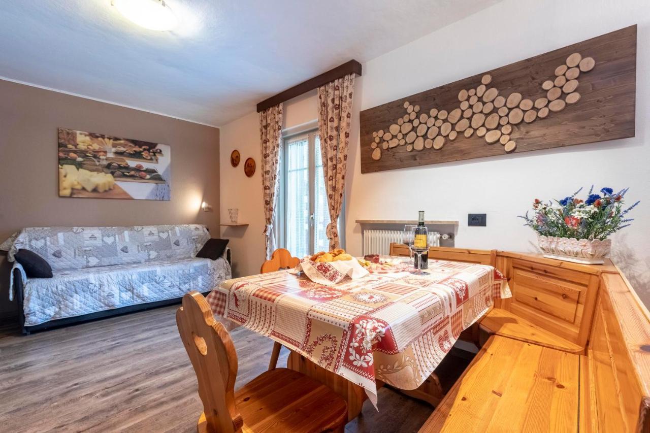 Appartamenti Residence La Roggia Pozza di Fassa Eksteriør bilde