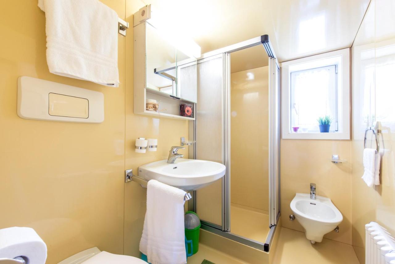Appartamenti Residence La Roggia Pozza di Fassa Rom bilde