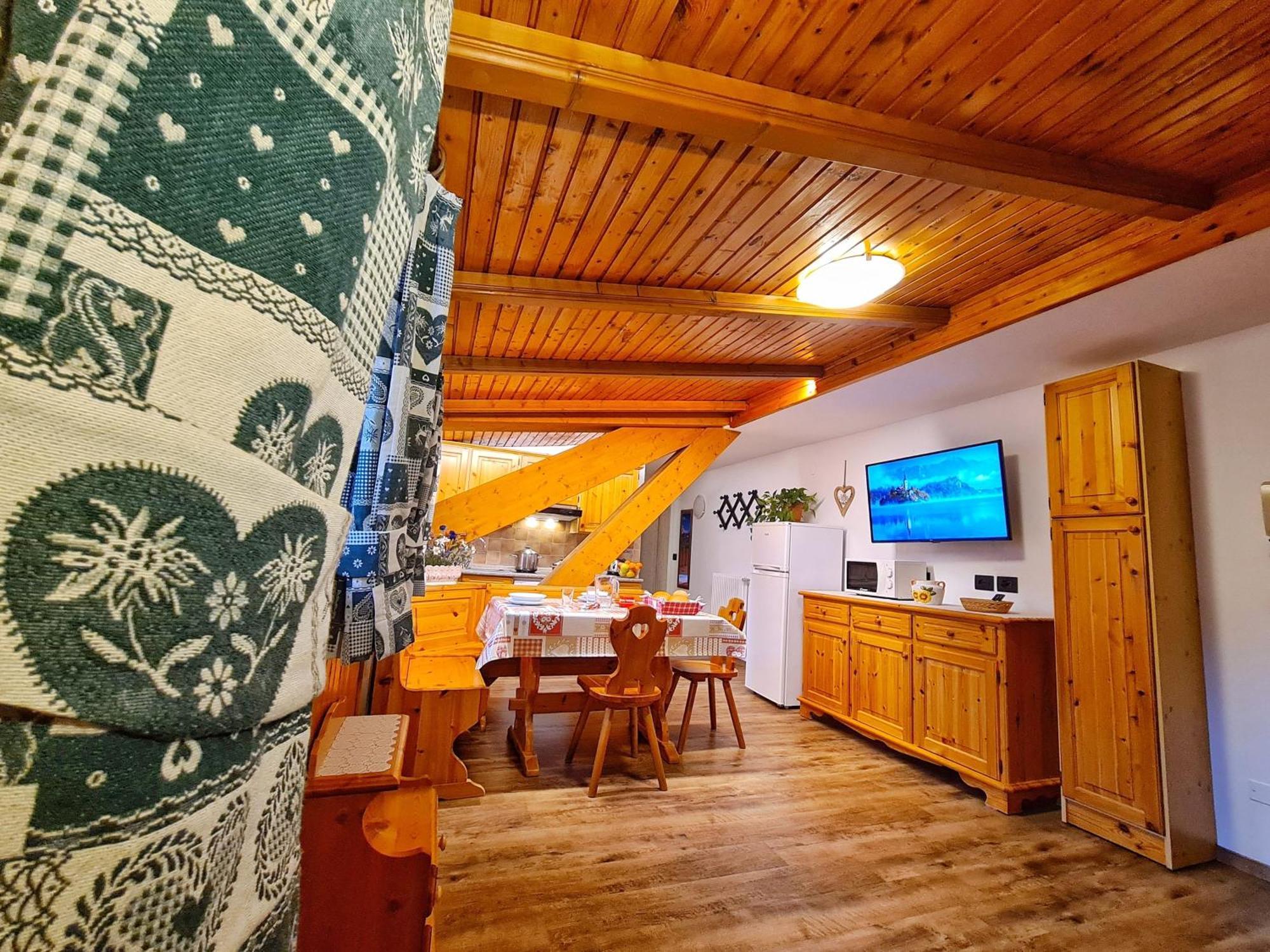 Appartamenti Residence La Roggia Pozza di Fassa Rom bilde