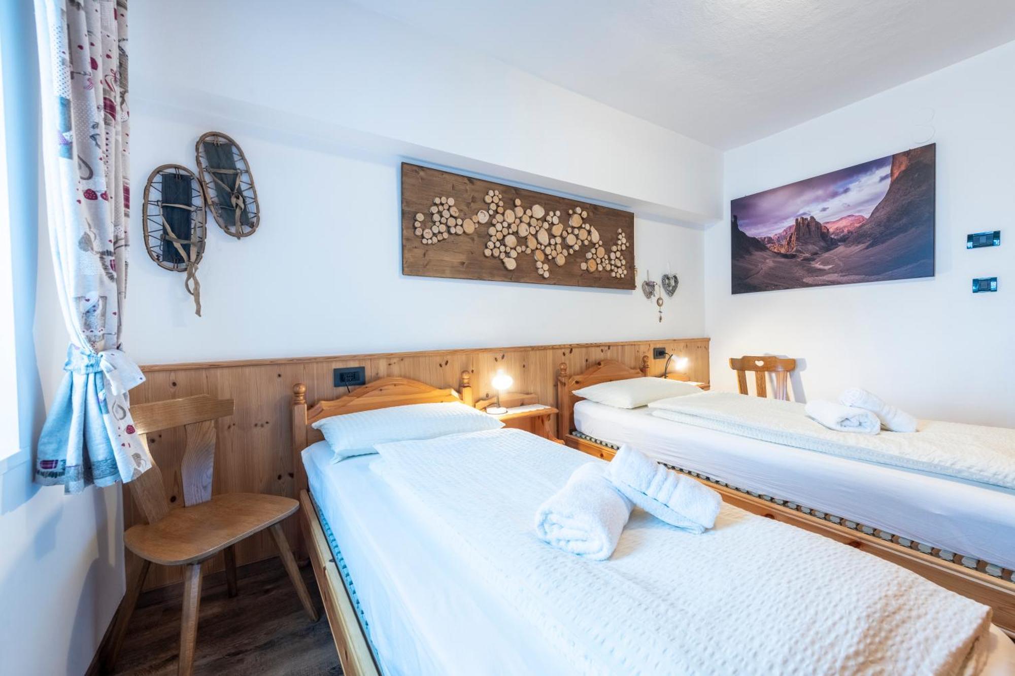 Appartamenti Residence La Roggia Pozza di Fassa Rom bilde