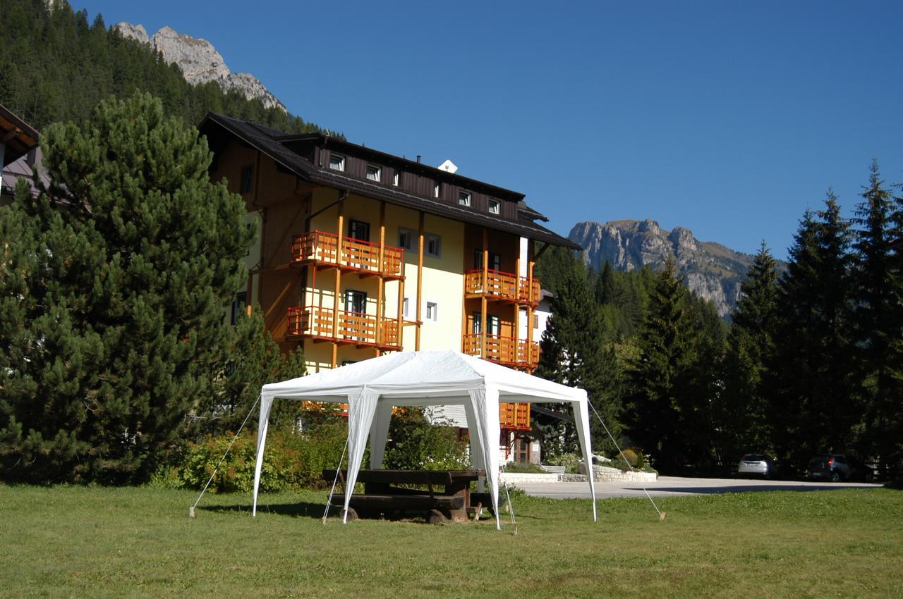 Appartamenti Residence La Roggia Pozza di Fassa Eksteriør bilde