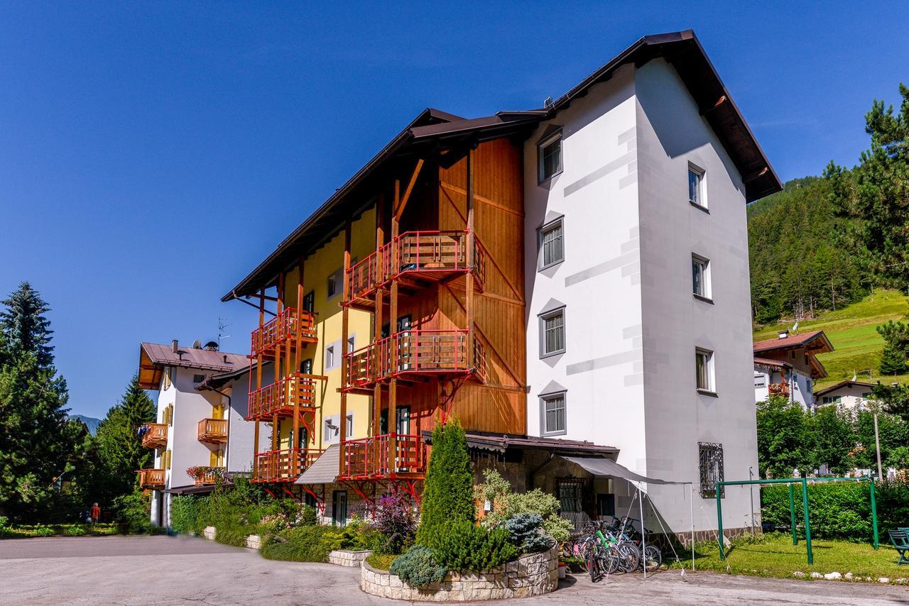 Appartamenti Residence La Roggia Pozza di Fassa Eksteriør bilde